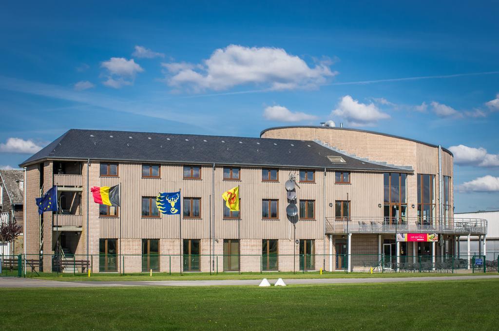 Hotel Les 100 Ciels Saint-Hubert Buitenkant foto